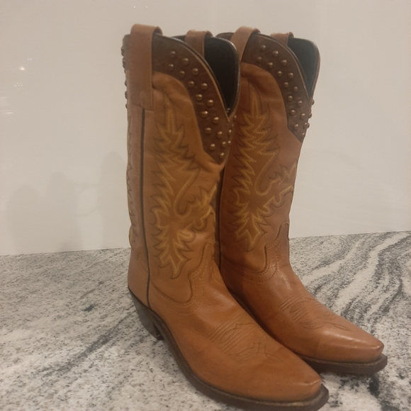 nwot GYPSY ROSE tan and dark brown leather Studded Cowboy boots SIZE 5.5M - Picture 5 of 12